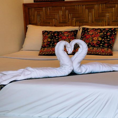 Baan Urt Suratthani Airport Hotel Σούρατ Τανί Εξωτερικό φωτογραφία