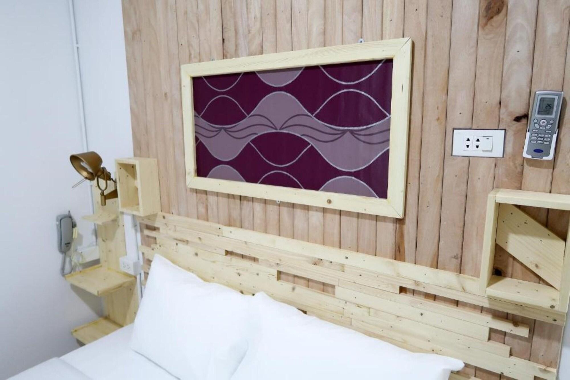 Baan Urt Suratthani Airport Hotel Σούρατ Τανί Εξωτερικό φωτογραφία