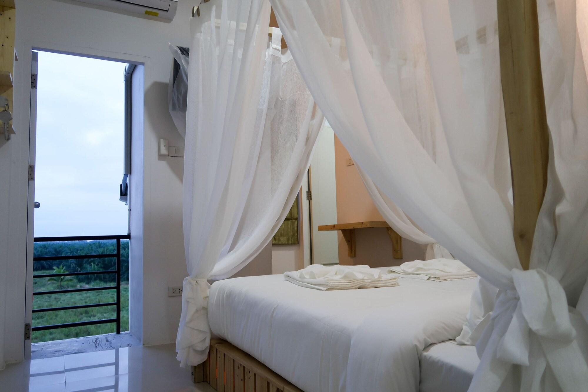 Baan Urt Suratthani Airport Hotel Σούρατ Τανί Εξωτερικό φωτογραφία