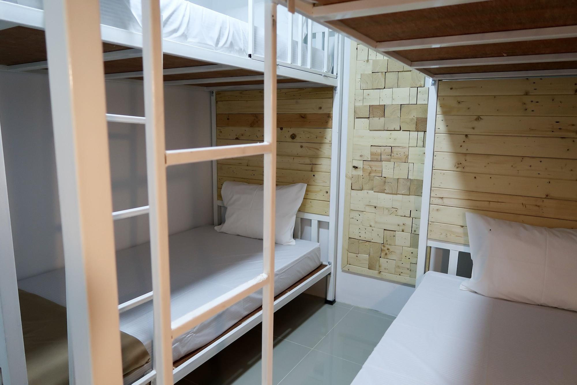 Baan Urt Suratthani Airport Hotel Σούρατ Τανί Εξωτερικό φωτογραφία